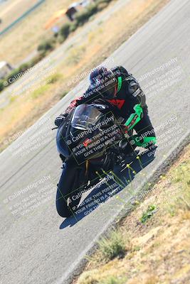 media/Oct-15-2023-TrackXperience (Sun) [[85198ff50b]]/Group 3/session 4 turn 3/